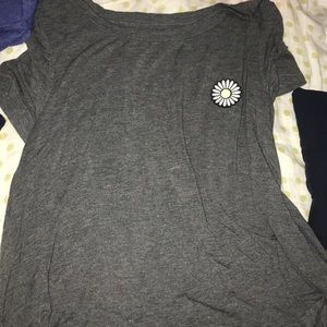 Soft and sexy American eagle tee